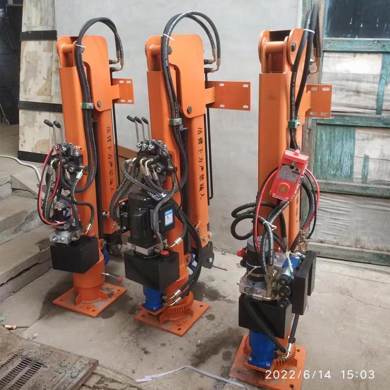 大城县重汽蓝牌随车吊 3.2吨 国六动力强 液压驱动 农用自卸起重机